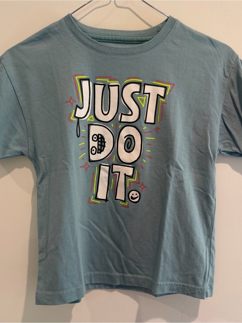 Nike Just Do It short sleeve Tshirt boys size 7